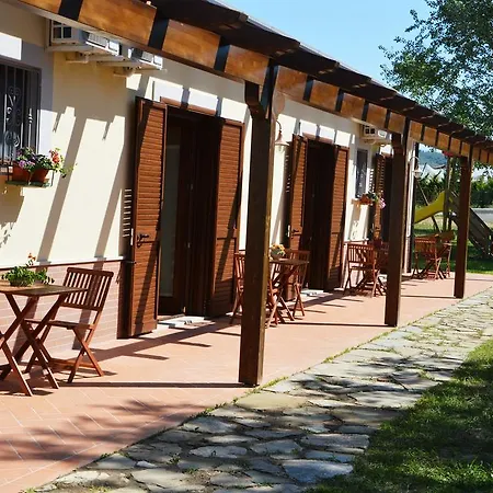 Country house Terra Di Elea Azienda Agricola Di Raimondo Michela